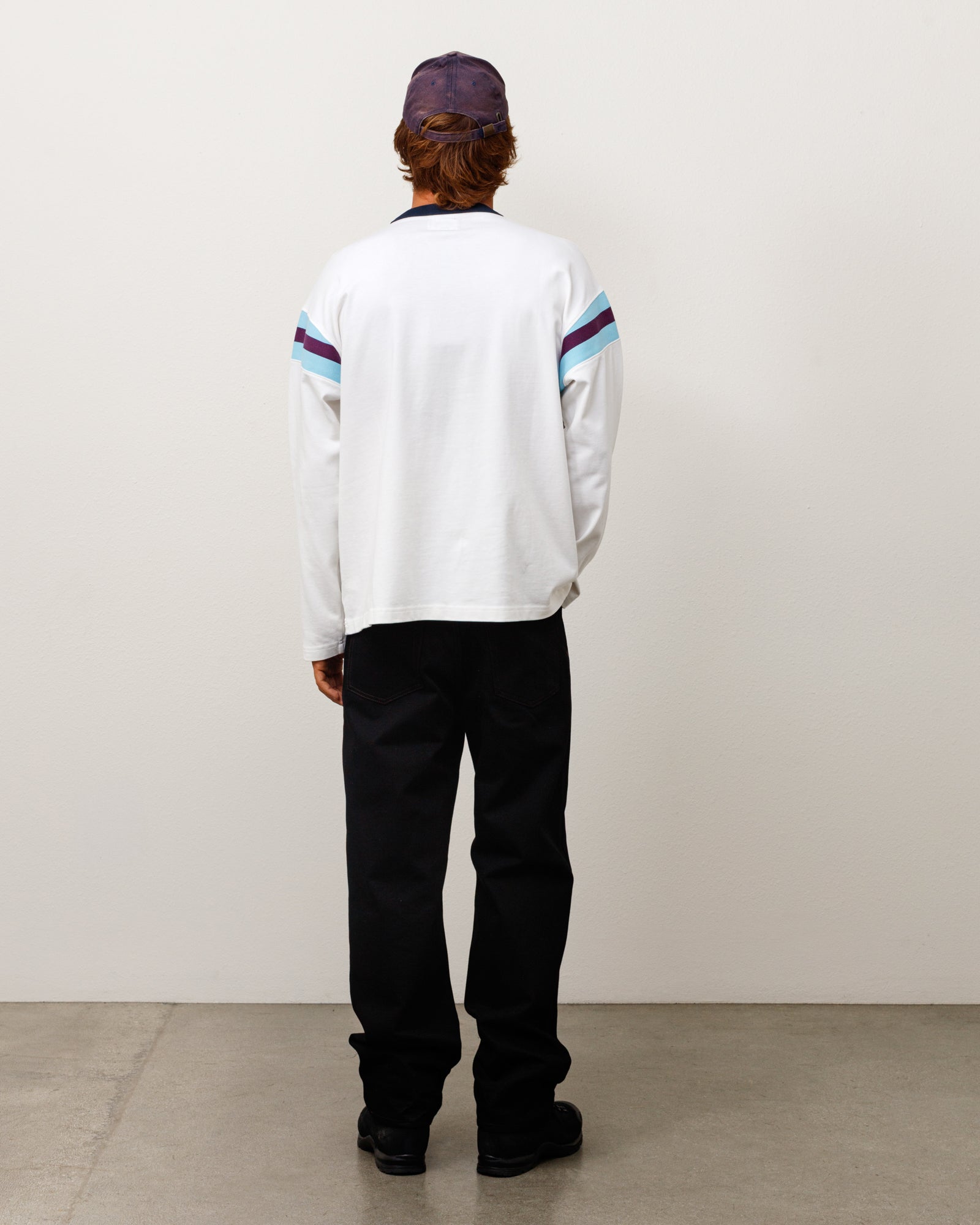 Alternative view of LS RINGER TEE
