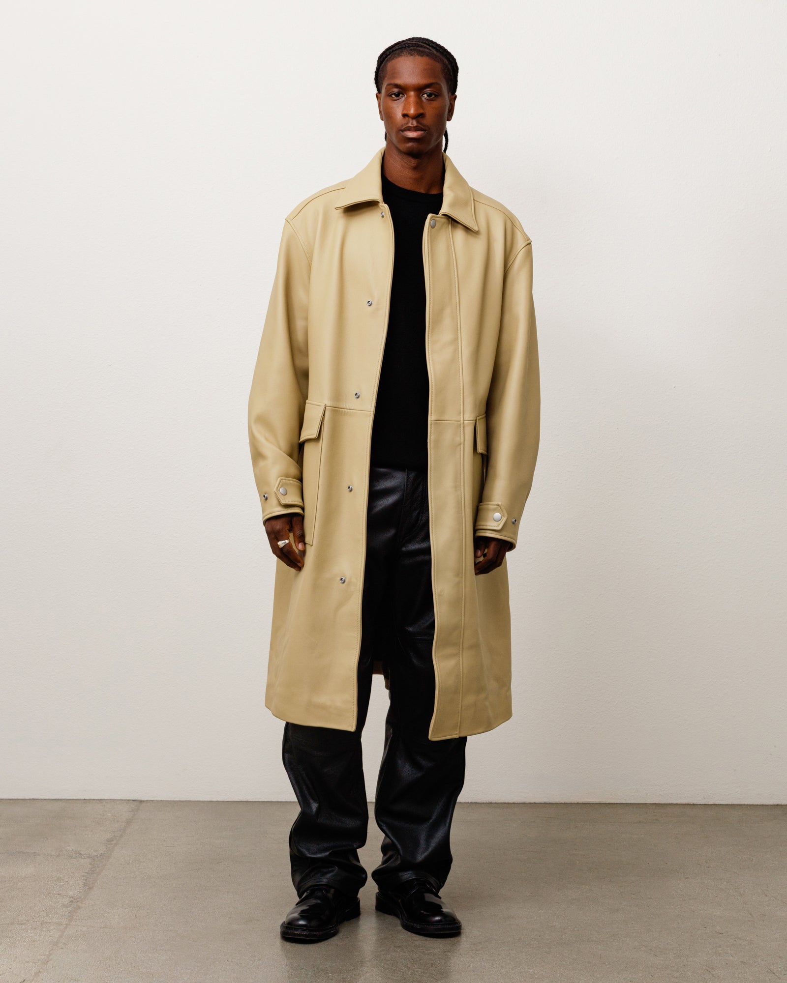 Alternative view of LEATHER DUSTER