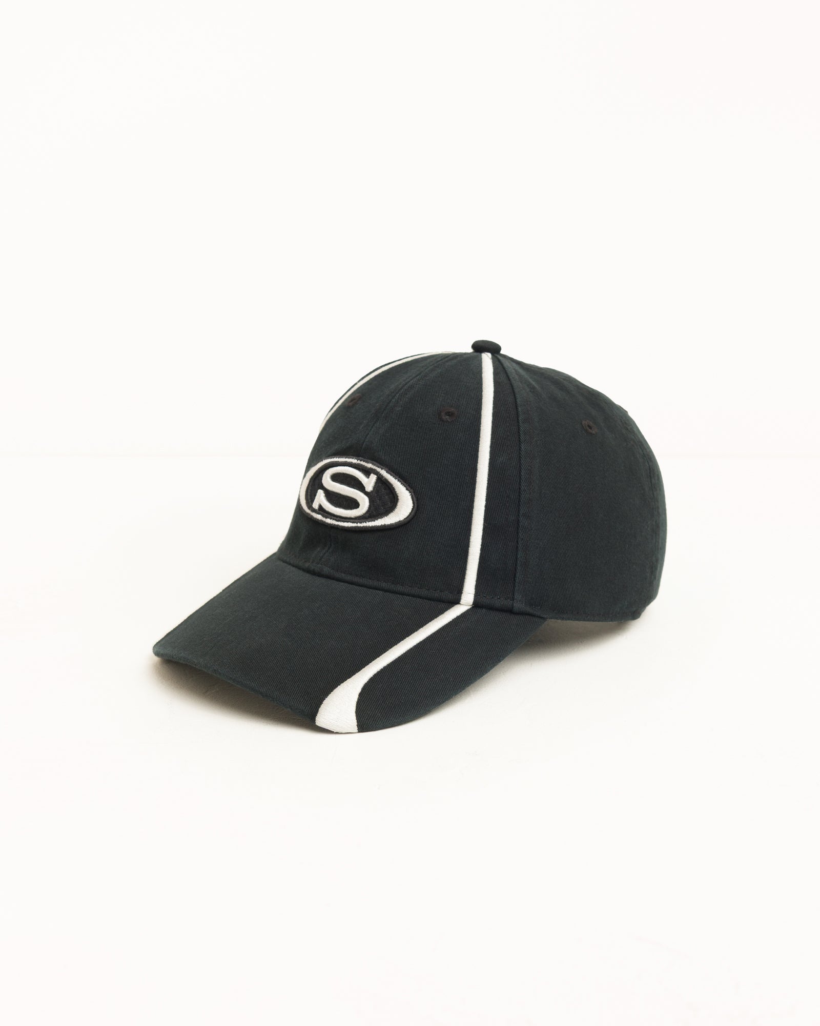 Alternative view of S OVAL CAP